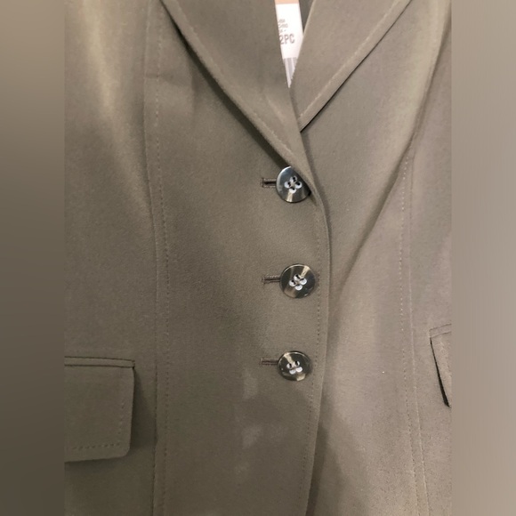 Women's KASPER 2PC Olive Pants Suit 12P NWT - Picture 2 of 13